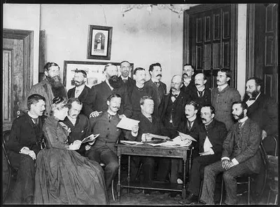 Frances Benjamin Johnston and Washington Camera Club looking at…, 1890