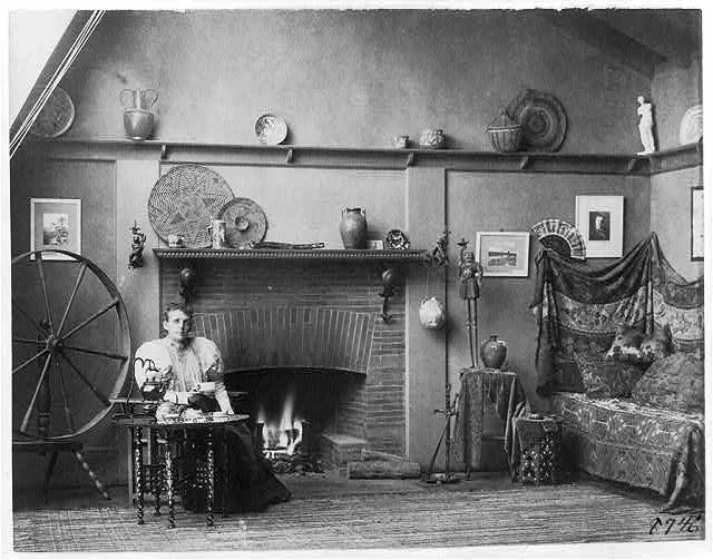 [Self-portrait of photographer Frances Benjamin Johnston in her…, Washington D.C., 1900