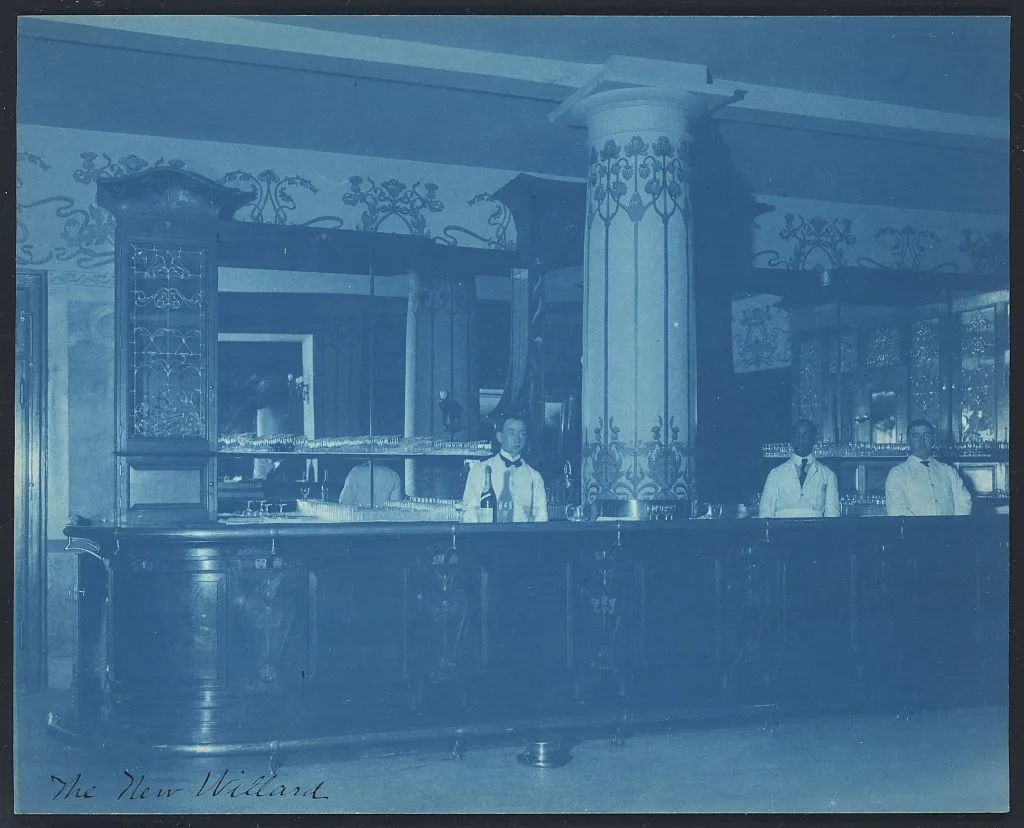 [Willard Hotel  bar], Washington D.C., 1910