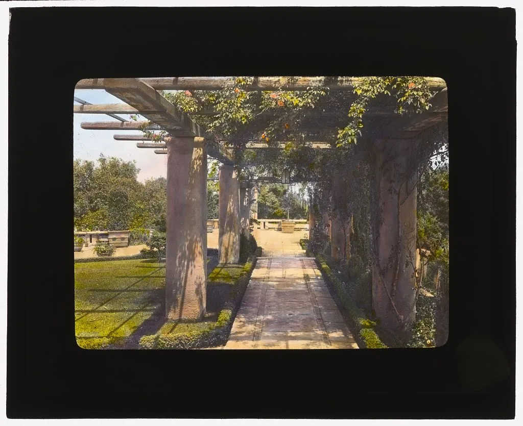 ["Il Paradiso," Mrs. Dudley Peter Allen house, 1188 Hillcrest Avenue,…, California, Pasadena, 1917