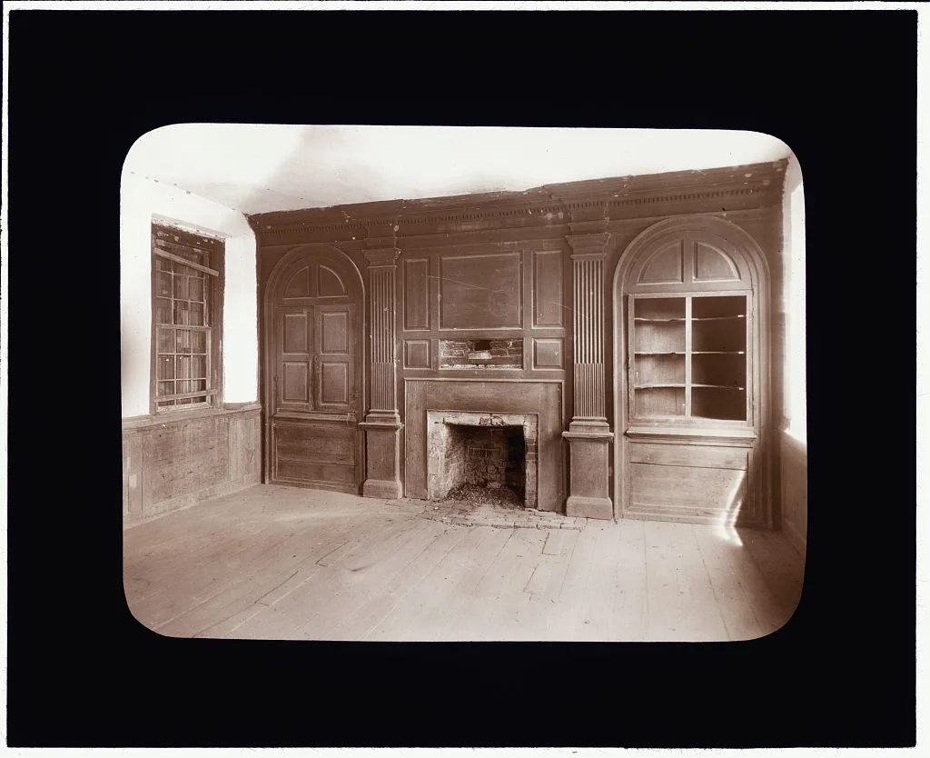[Rolfe House, Surry vicinity, Surry County, Virginia. Fireplace and…, 1933
