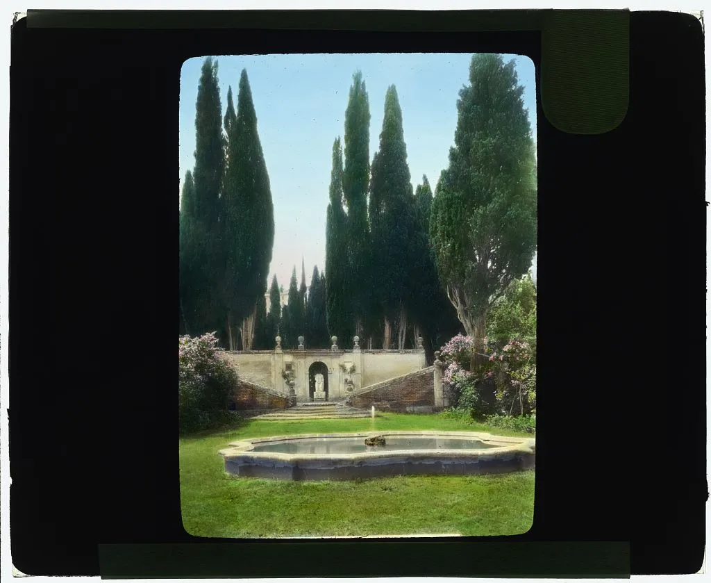 [Villa Falconieri, Frascati, Lazio, Italy. Fountain], Frascati, Italy, 1925