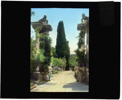 [Villa Falconieri, Frascati, Lazio, Italy. Entrance], Frascati, Italy, 1925