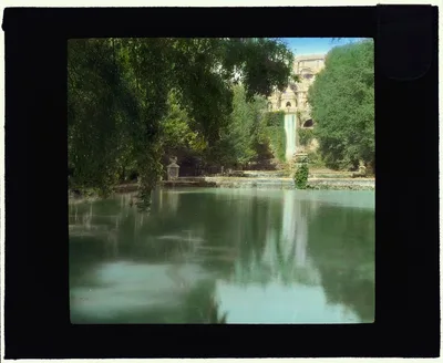 [Villa d'Este, Tivoli, Lazio, Italy. View from pool to villa], Italy, Tivoli, 1925
