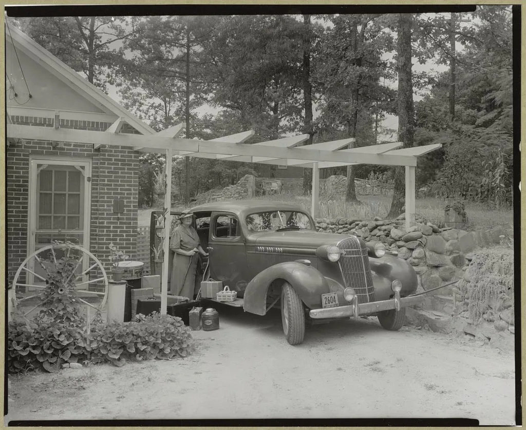 Frances B. Johnston at the Wheel Inn, Morganton, N.C, North Carolina, 1938