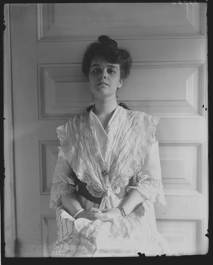 Helen Hay, 1890