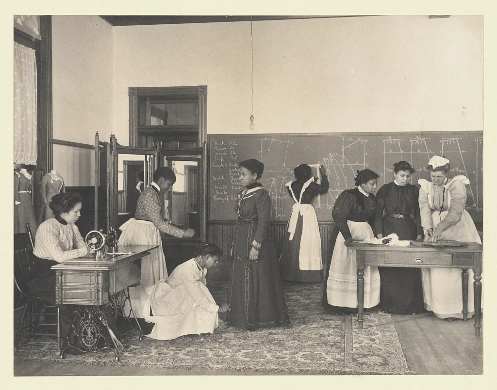 [A class in dressmaking, Hampton Institute, Hampton, Virginia], Virginia, Hampton, 1899